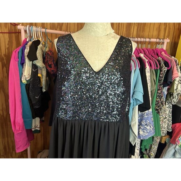 Torrid Mermaid Blue & Black Sequin Chiffon Skater Midi Dress V-Neck NWT Size 20 - Picture 4 of 12